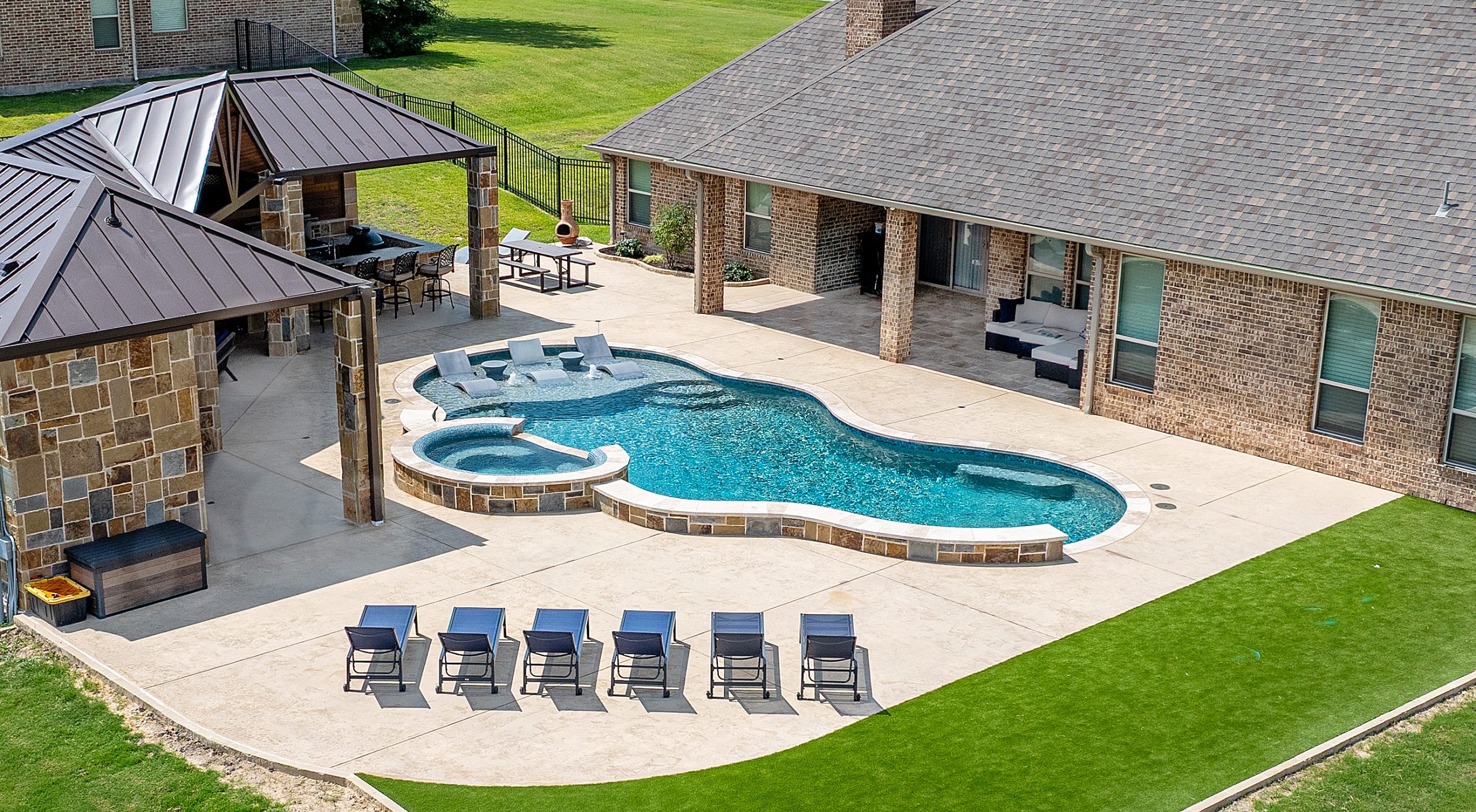 STRAND LUXURY POOLS-Aledo, TX256-89